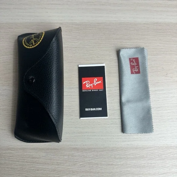 RAY-BAN RB 4171-F ERIKA  BLACK  FRAME BLACK LENSE 54mm - Picture 4 of 4